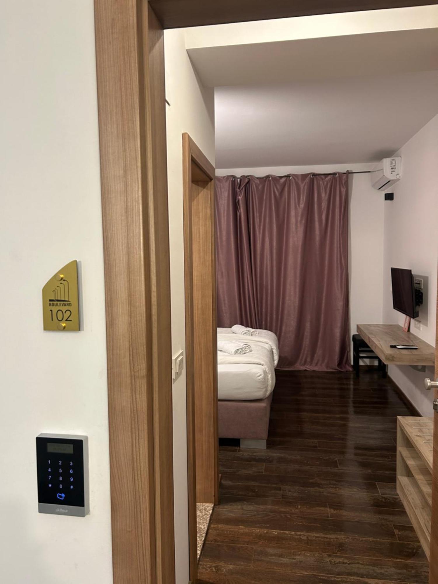 Boulevard Luxury Apartments City Center Ohrid Buitenkant foto